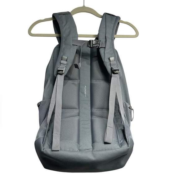 The North Face Jester Campus Backpack – Gray with Bungee Detail - Picture 5 of 13